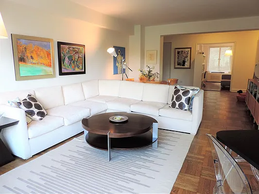 Rented by essential NEW YORK Real Estate | media 16