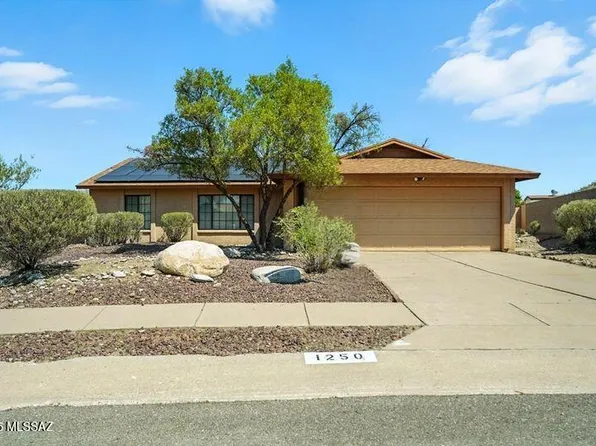 1250 S Bison Dr, Tucson, AZ 85713
