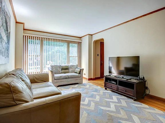 5th image of 11300 S Talman Ave