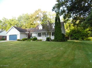 622 Topinabee Rd, Niles, MI 49120