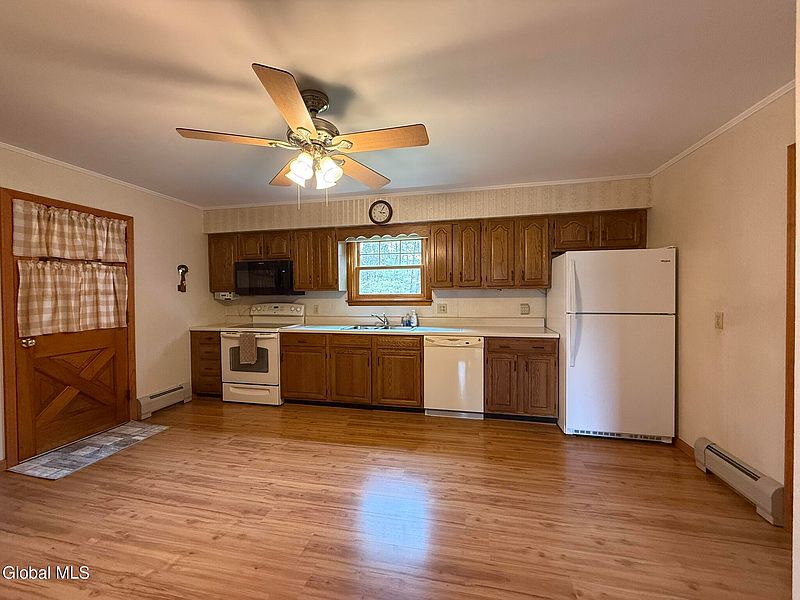5th image of 24 Kelly Avenue