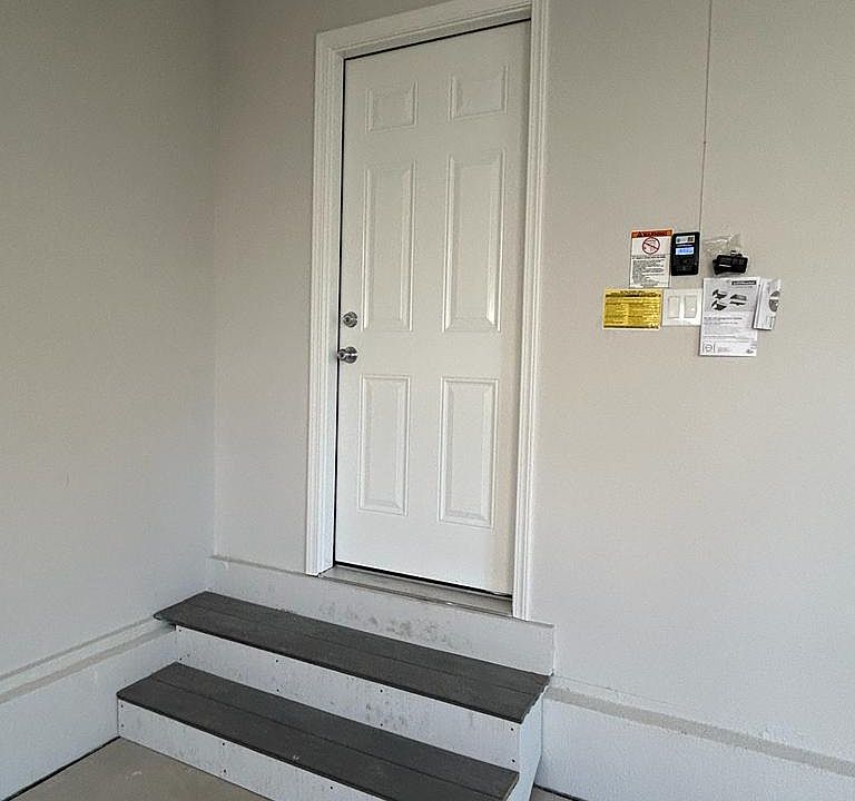 1st image of 925 Runnymede St #A