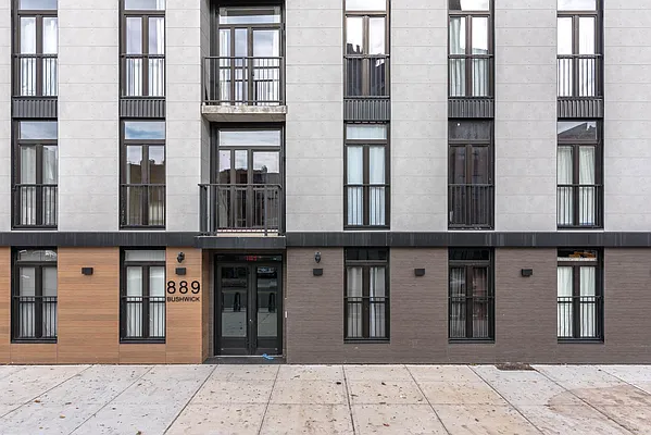 Rented by Rentopia | media 24