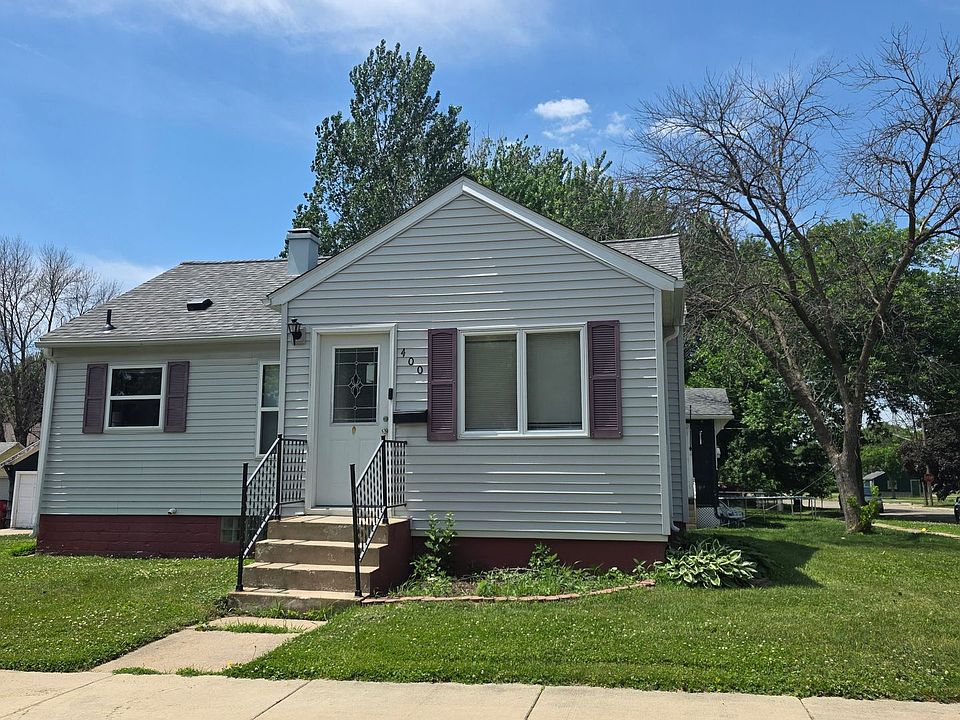 1st image of 400 7th St SW