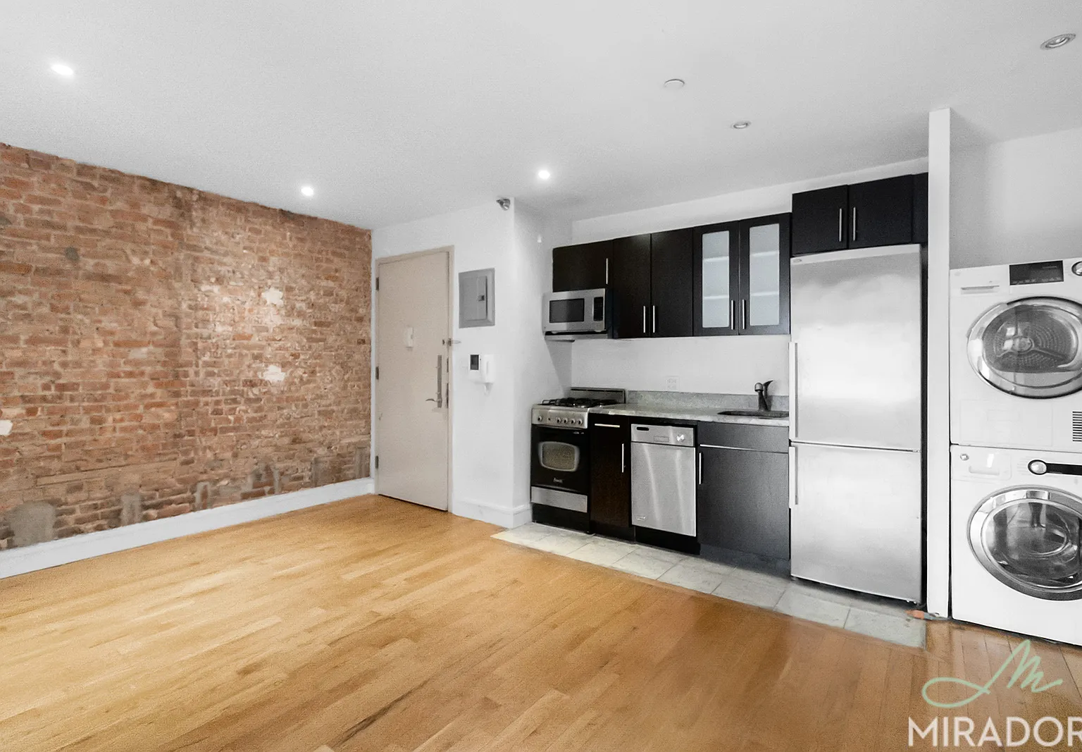 636 East 11th Street — Photo 2