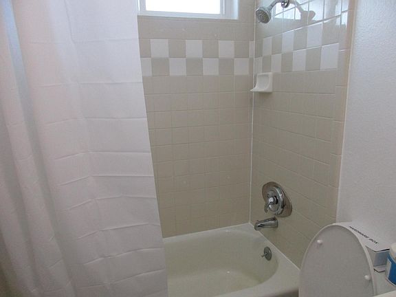 4th image of 4718 Del Amo Blvd APT 4
