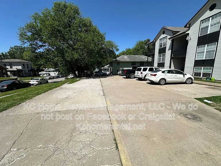 300 Osage St #A — Photo 2