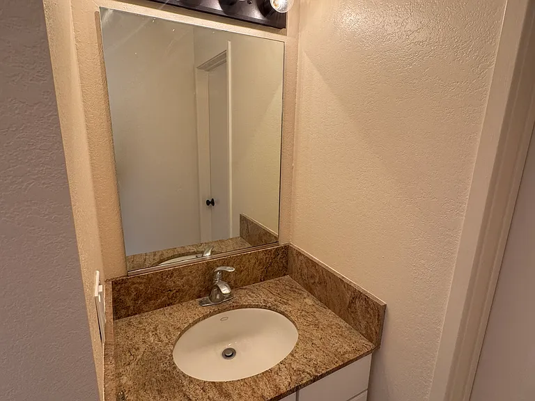490 Canal St #11 — Photo 34
