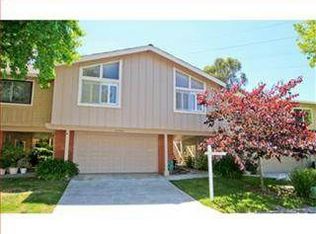 22948 Cricket Hill Rd, Cupertino, CA 95014