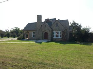 403 W Market St, Mabank, TX 75147