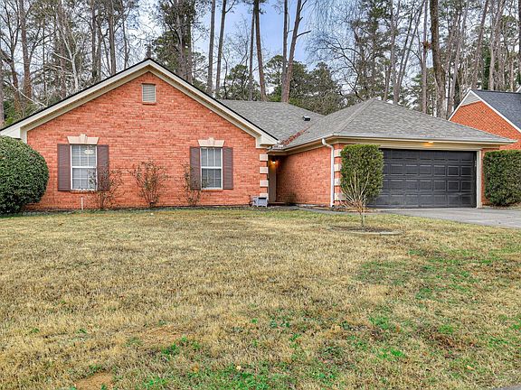 3rd image of 262 Lafayette Drive