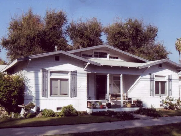 2219 D St, Bakersfield, CA 93301