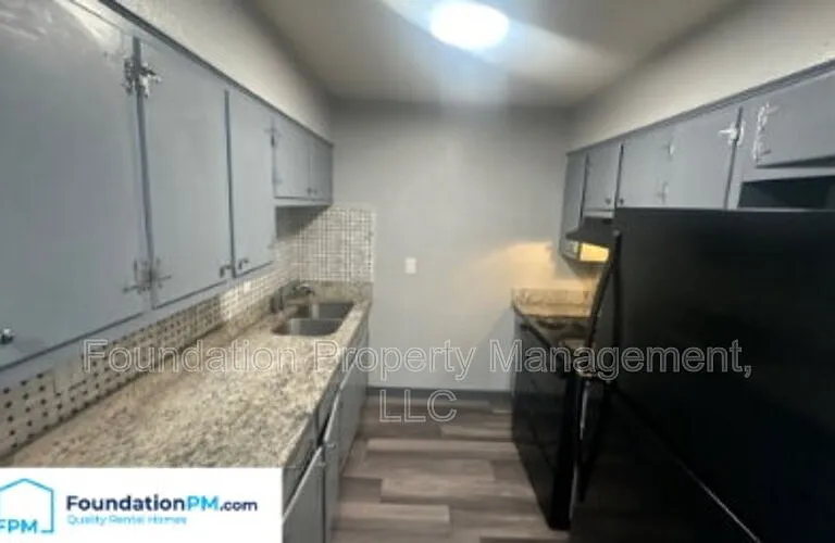 1283 E Raines Rd #14 — Photo 4