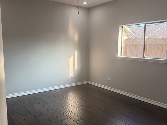 3rd image of 5430 Alejandro St