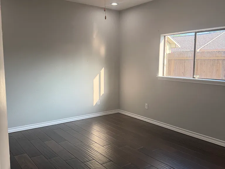 5430 Alejandro St — Photo 3