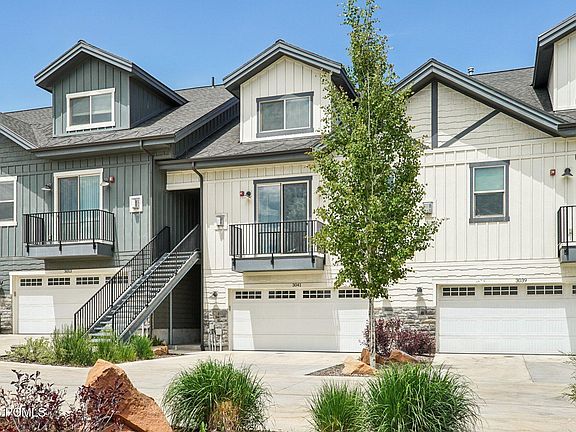 2nd image of 3041 W Cedar Dr