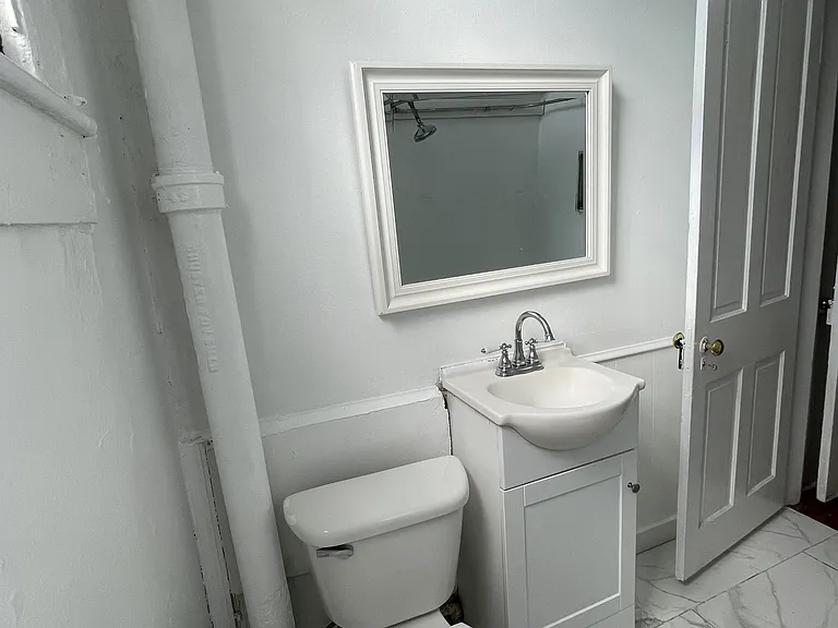 3936 Prytania St — Photo 6