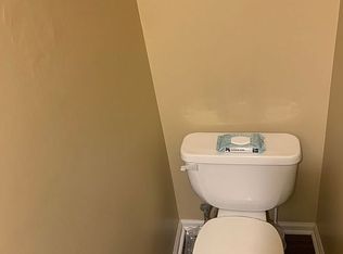 2621 Yarrow Rd, Charlotte, NC 28213