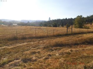 445 Orchard Ln, Roseburg, OR 97471