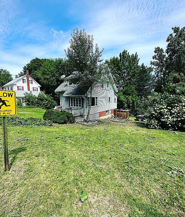 106 Summit St, Baileyville, ME 04694 Zillow