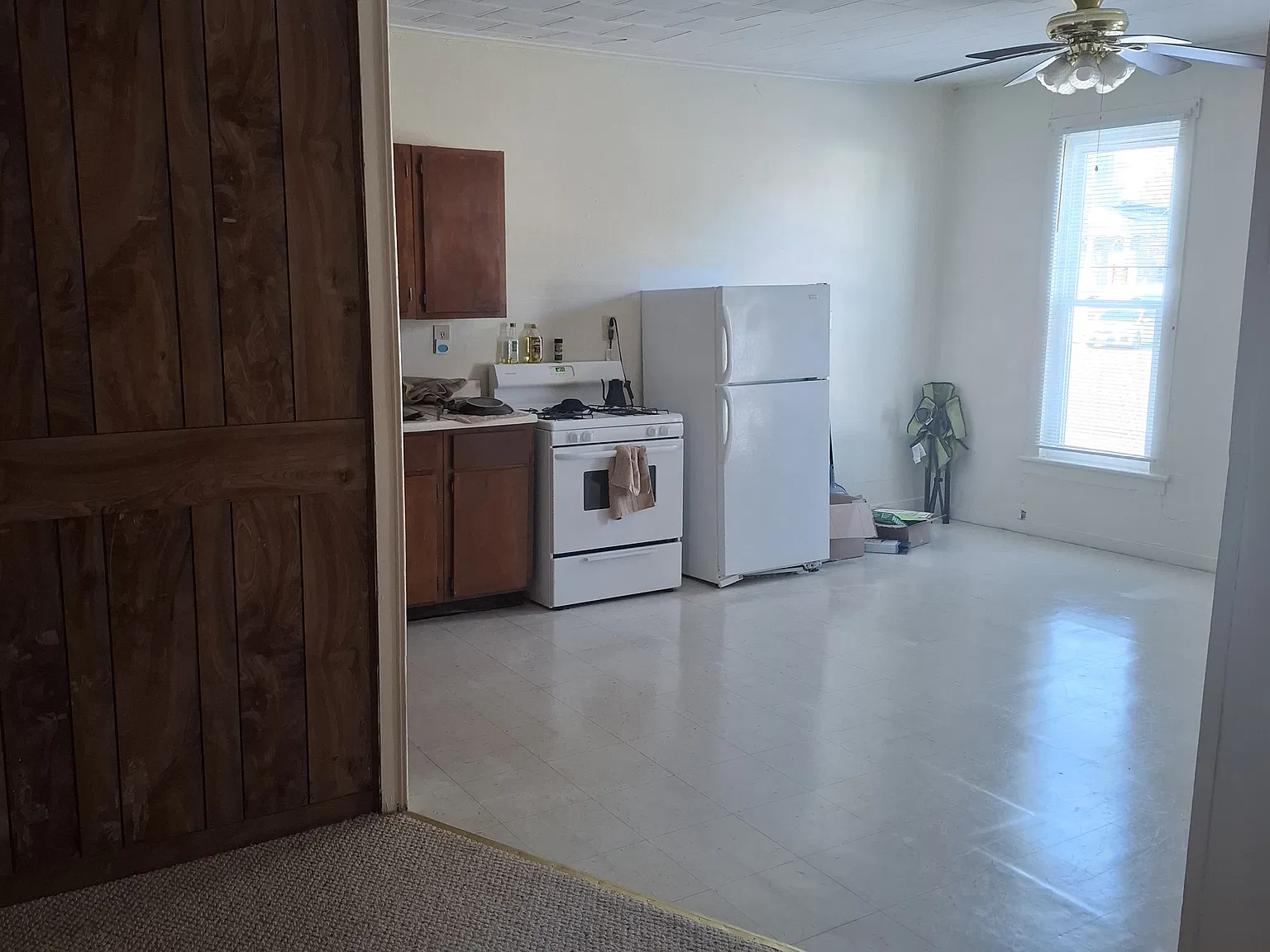 2 bed, 1350 sqft, $1,300 — Photo 3