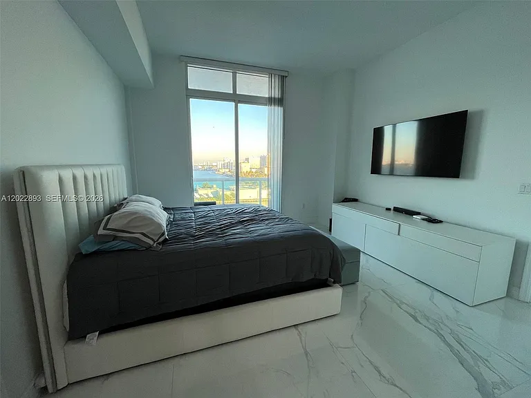 7910 Harbor Island Dr #1202 — Photo 8