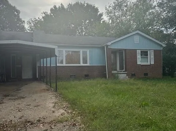 809 Howard St, Shelby, NC 28152