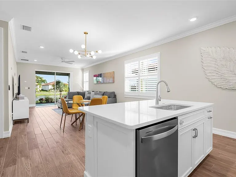 256 Teramo Way — Photo 14
