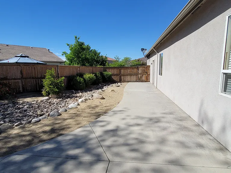 2770 Beach River Dr — Photo 19