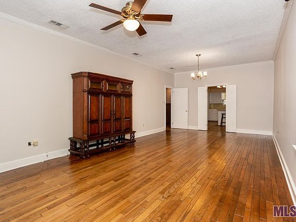 4th image of 315 Avenue B