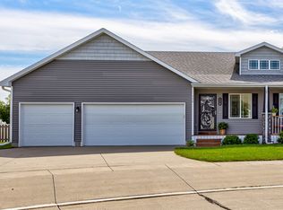 198 Larson Dr, Huxley, IA 50124