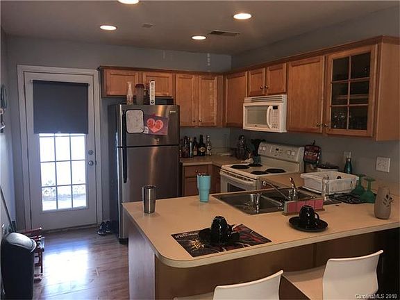 4th image of 543 Fawnborough Ct