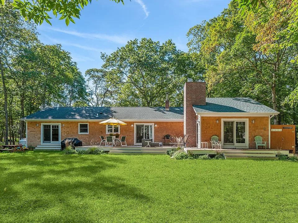 27 Waterhole Rd