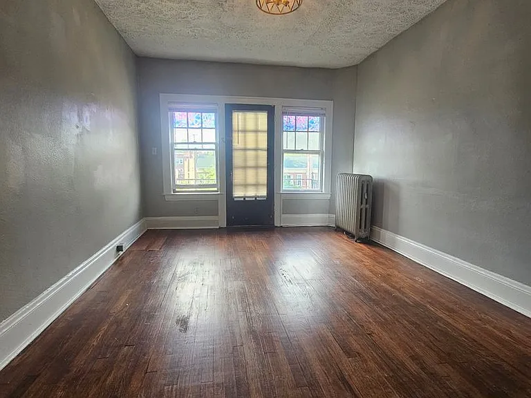 16812 Madison Ave — Photo 3