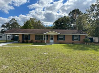 11 Elm St, Hinesville, GA 31313