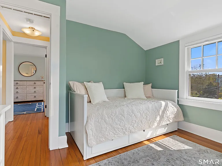 218 Totoket Rd — Photo 34