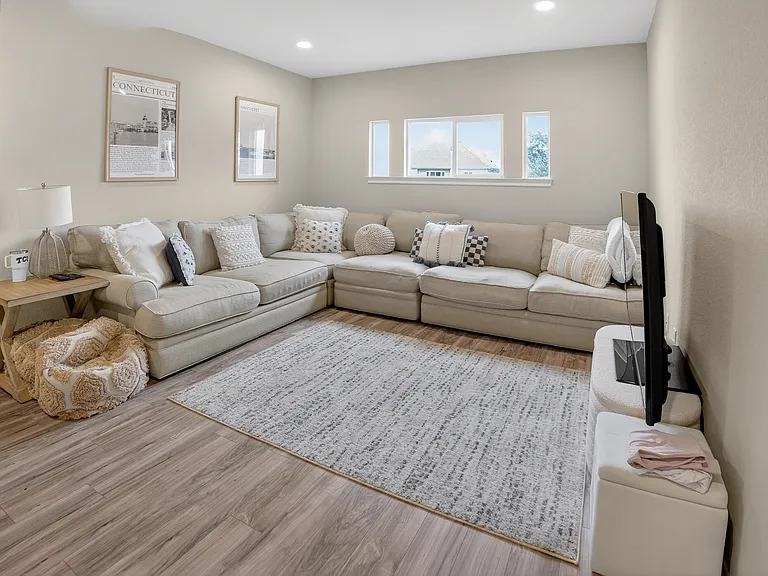 3136 Merida Ave — Photo 37