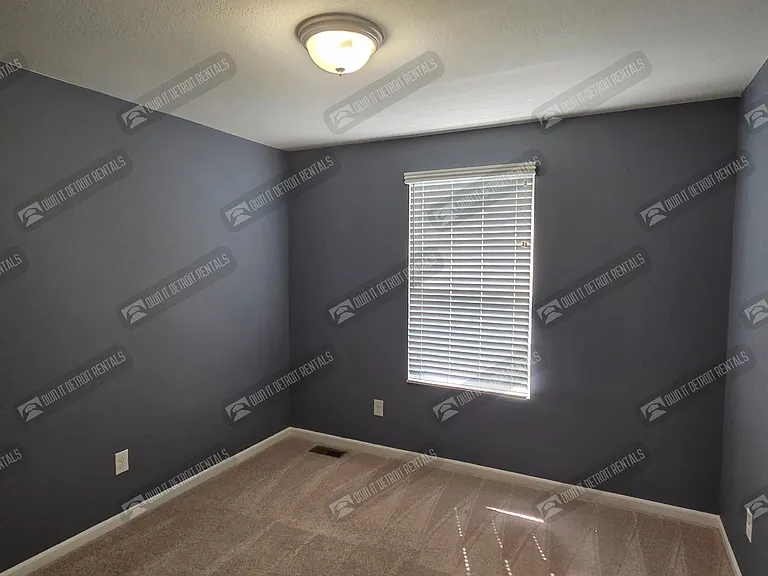 8151 Quincy Dr — Photo 28