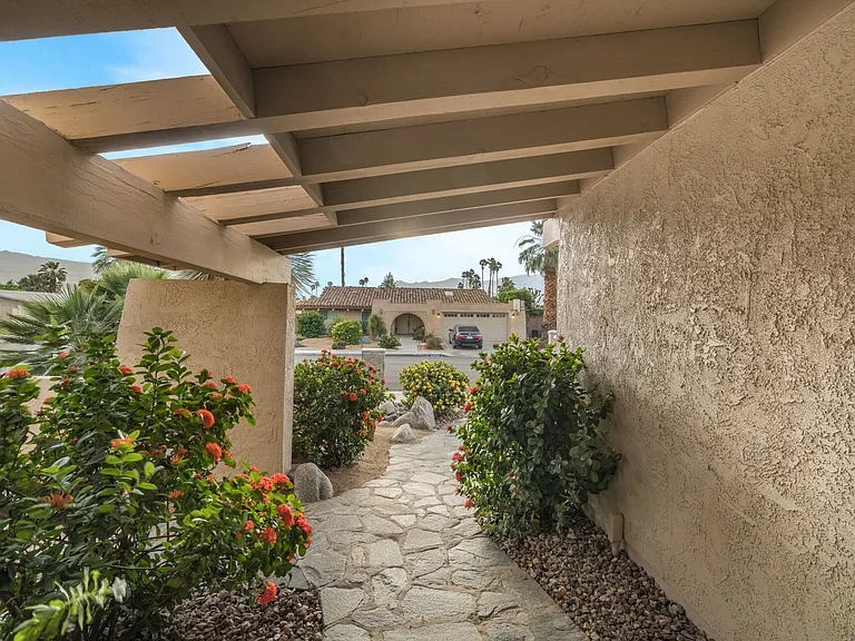 43260 Silktree Ln — Photo 45