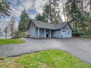 22106 Sandridge Rd, Long Beach, WA 98631