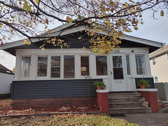 3rd image of 1119 18th St