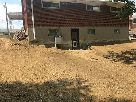5th image of 3767 Creekview Dr