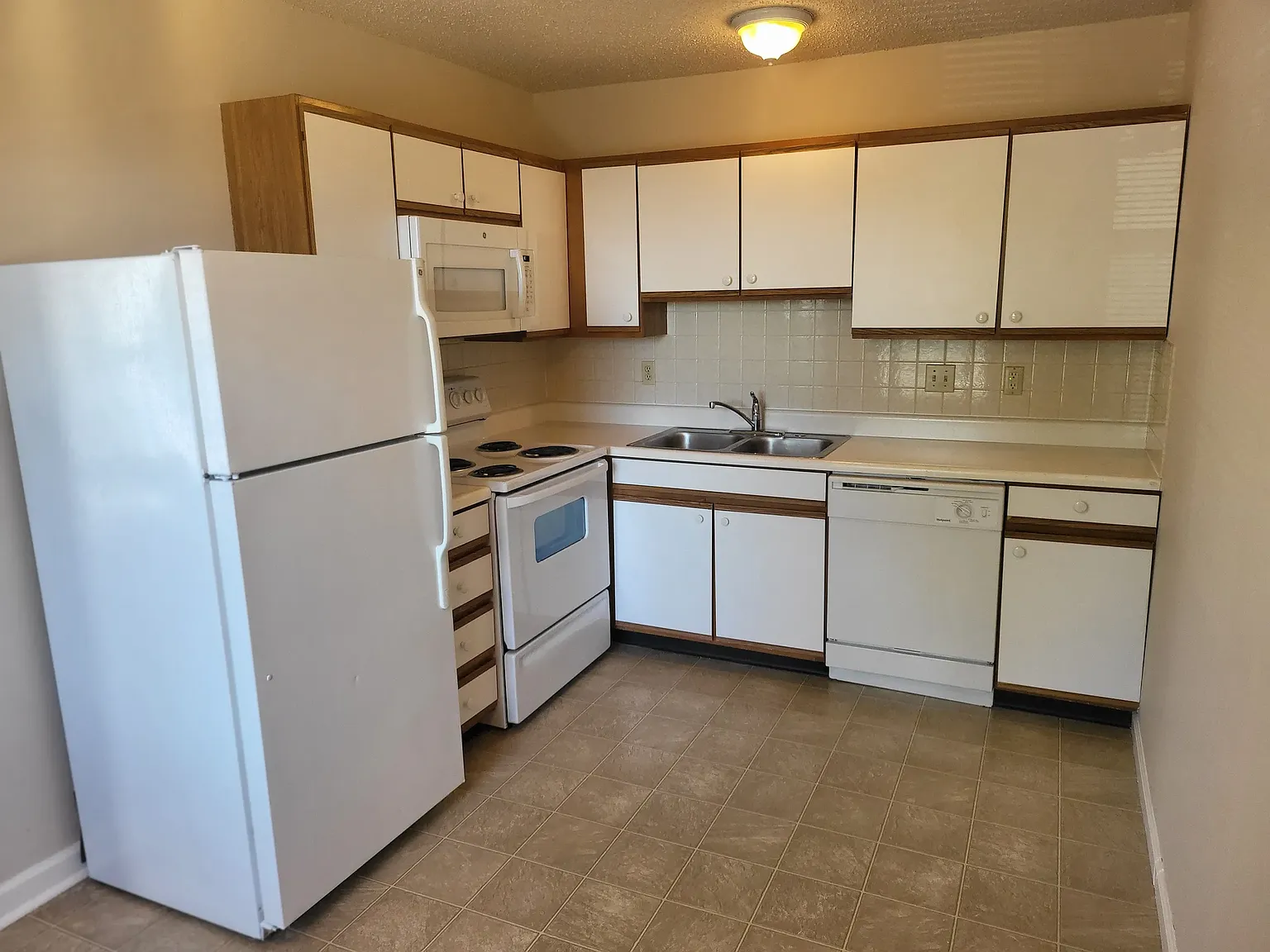 Highland House Villas — Photo 4