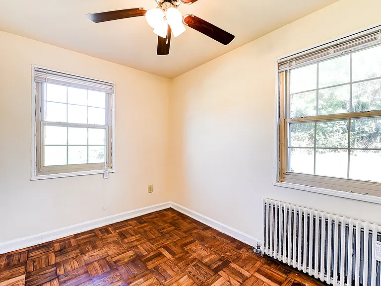 Richman Apartments — Photo 16