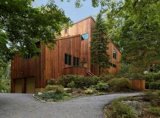 33 Indian Hill Rd, Mount Kisco, NY 10549