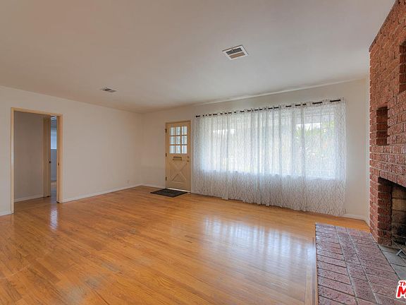 5th image of 12447 Sylvan St