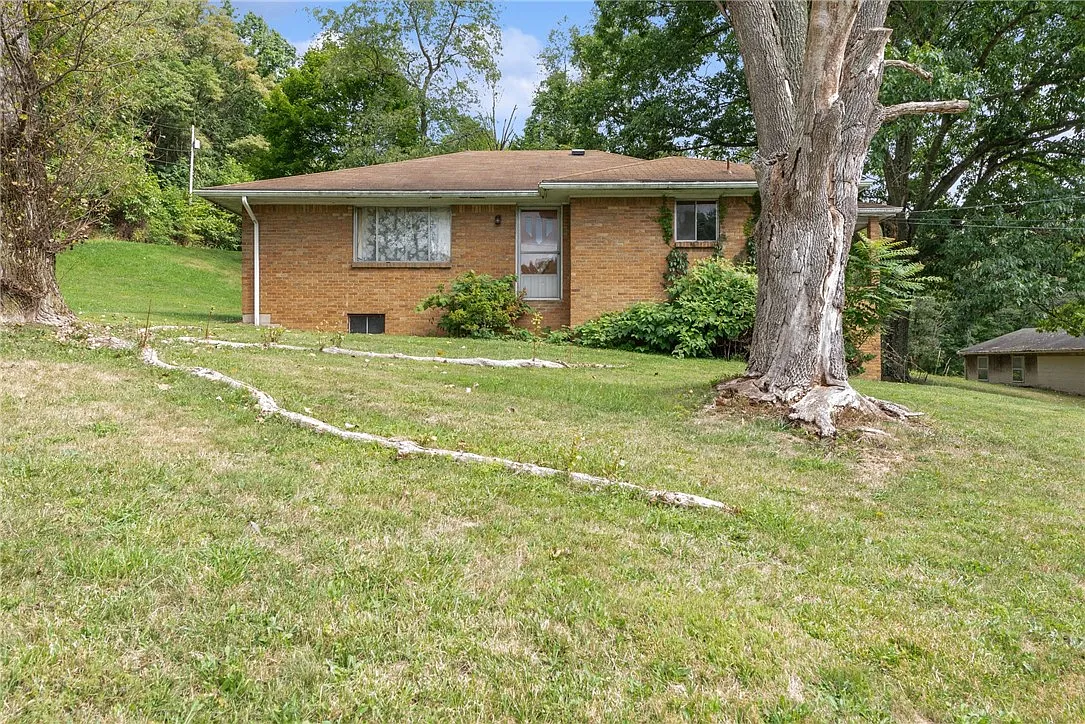 465 Donohoe Rd photo 1