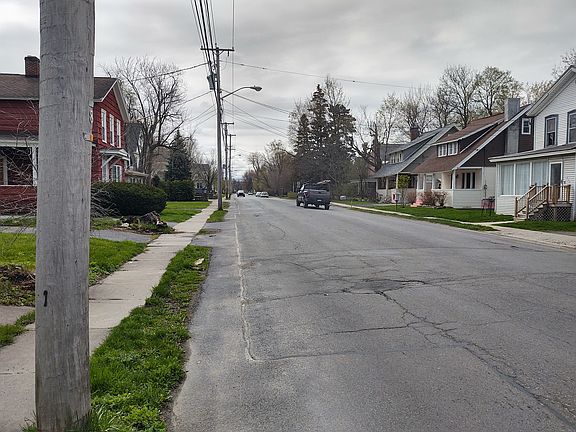 5th image of 513 Holcomb St