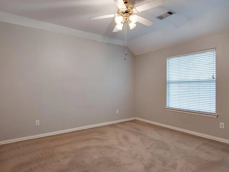2212 Bayou Ct — Photo 28