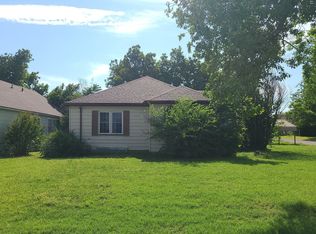 109 S 5th St, Cyril, OK 73029